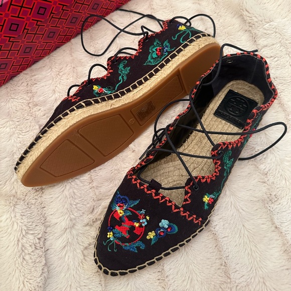 Tory Burch Shoes - New  Tory Burch Sonoma Gillie Embroidered Espadrille Shoes size 7 1/2